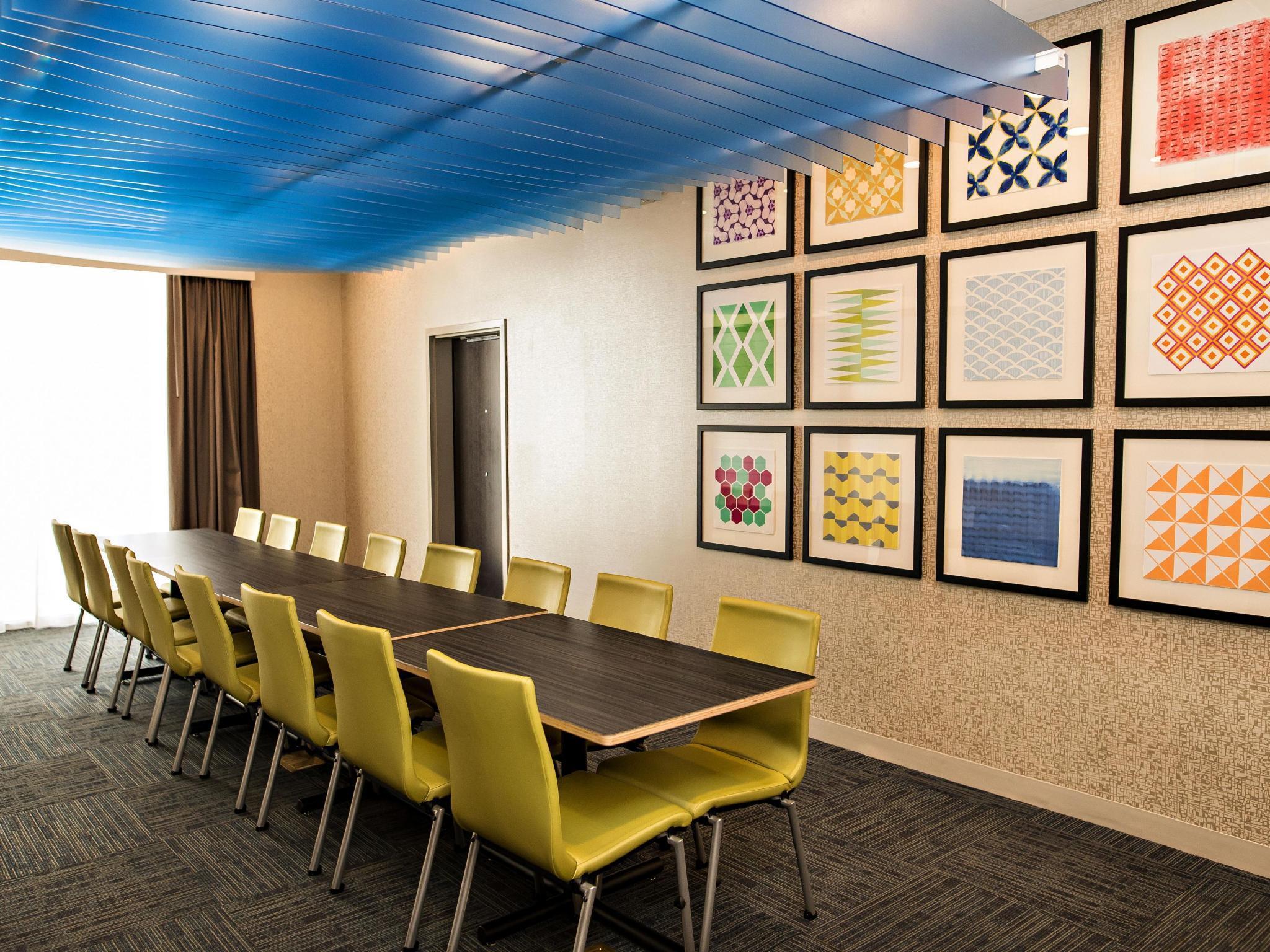 Holiday Inn Express & Suites - Marietta By Ihg Екстер'єр фото