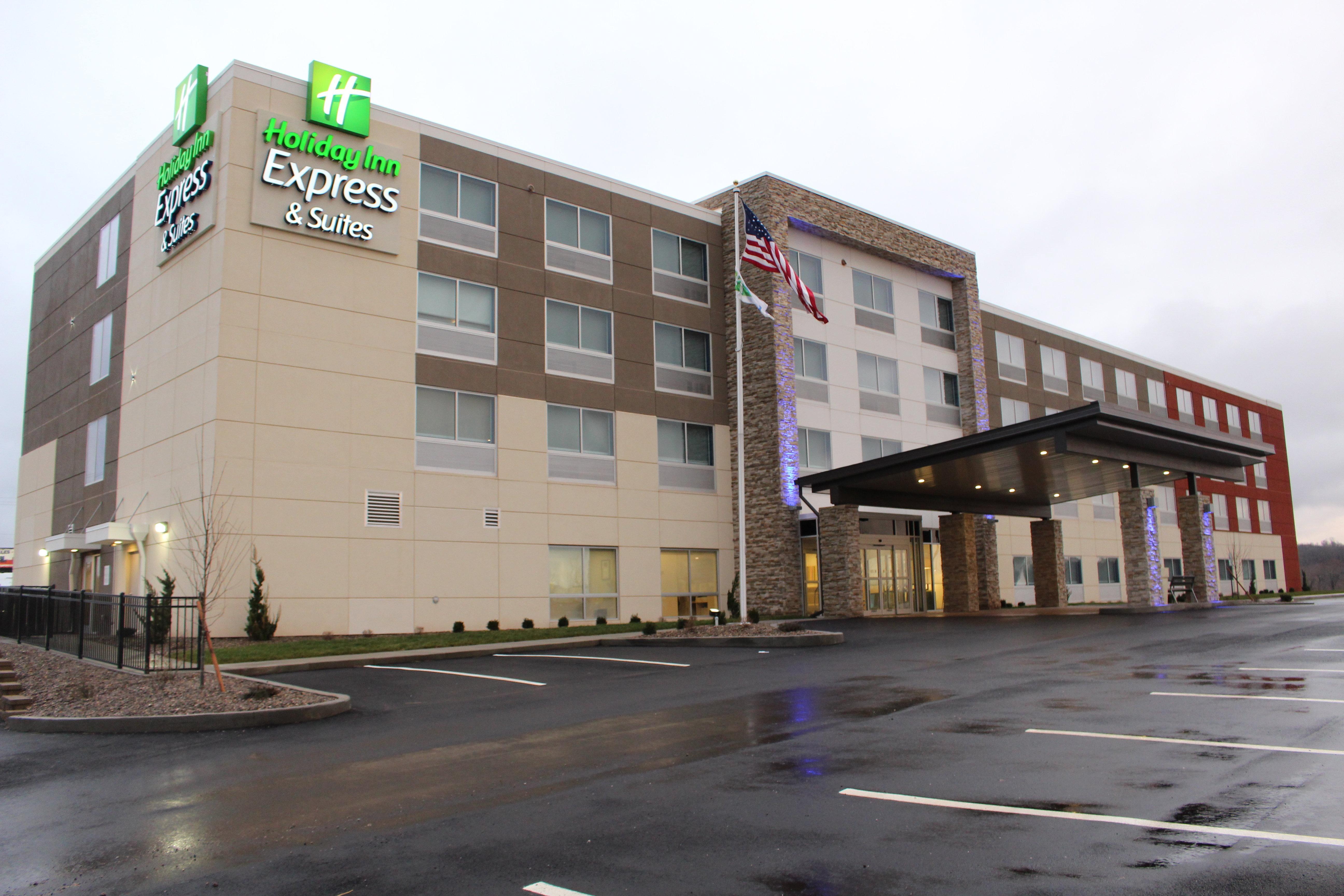 Holiday Inn Express & Suites - Marietta By Ihg Екстер'єр фото